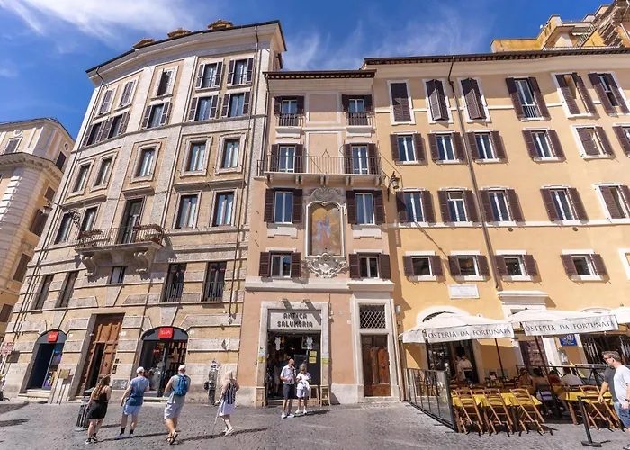 Affittacamere Agh Pantheon 4*